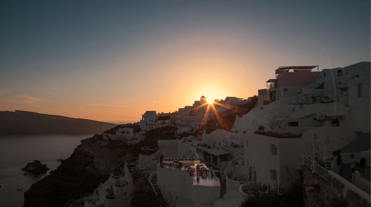 SONNENUNTERGANG AUF SANTORINI