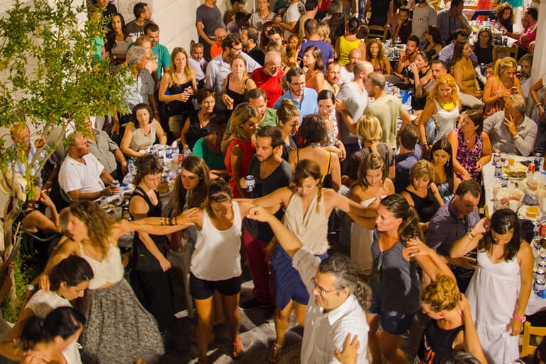 ΣΕ ΠΟΙΑ ΠΑΝΗΓΥΡΙΑ ΝΑ ΠΑΣ ΤΟΝ ΔΕΚΑΠΕΝΤΑΥΓΟΥΣΤΟ