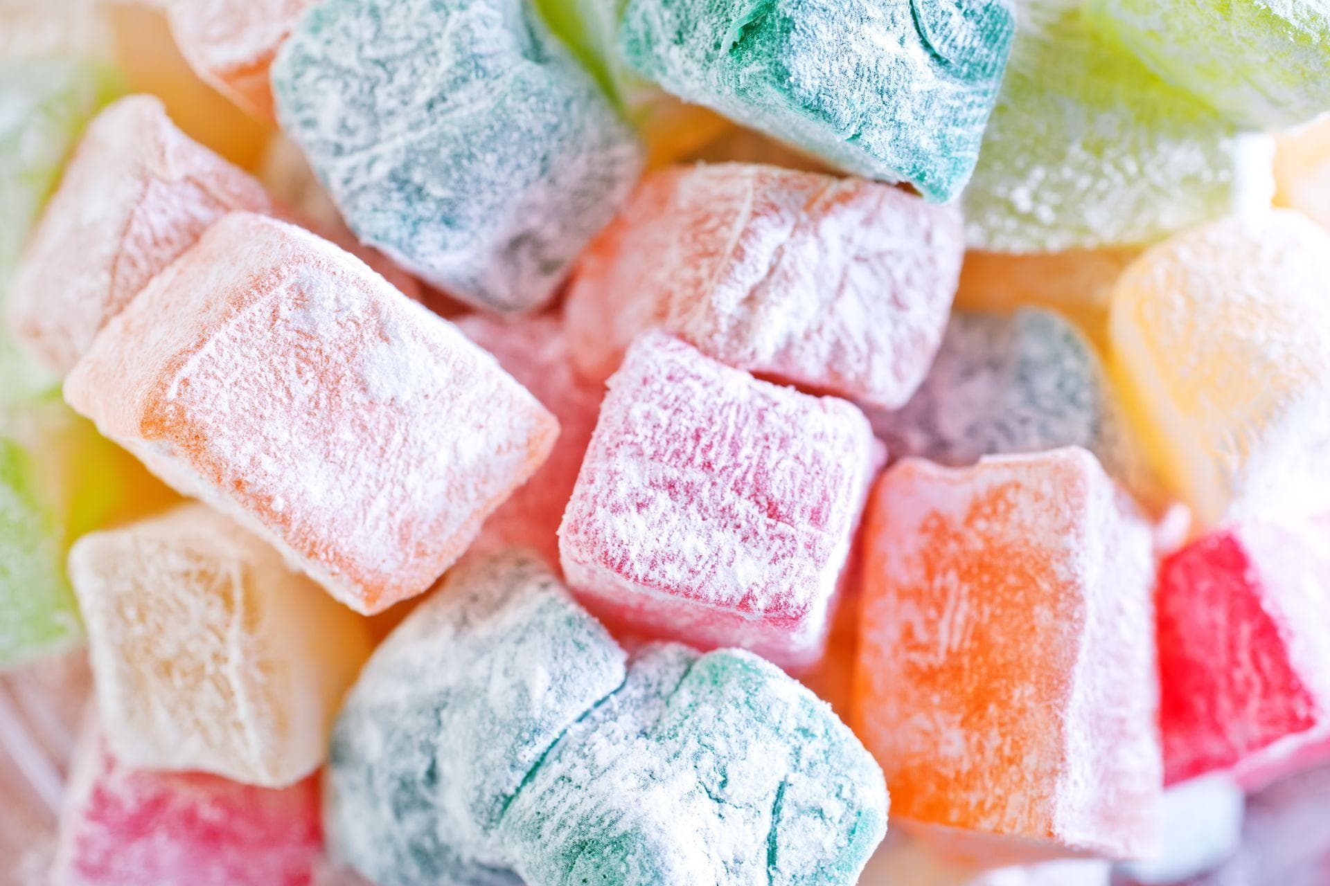 ΤΟ ΣΥΡΙΑΝΟ ΛΟΥΚΟΥΜΙ ΚΑΙ Η ΙΣΤΟΡΙΑ ΤΟΥ