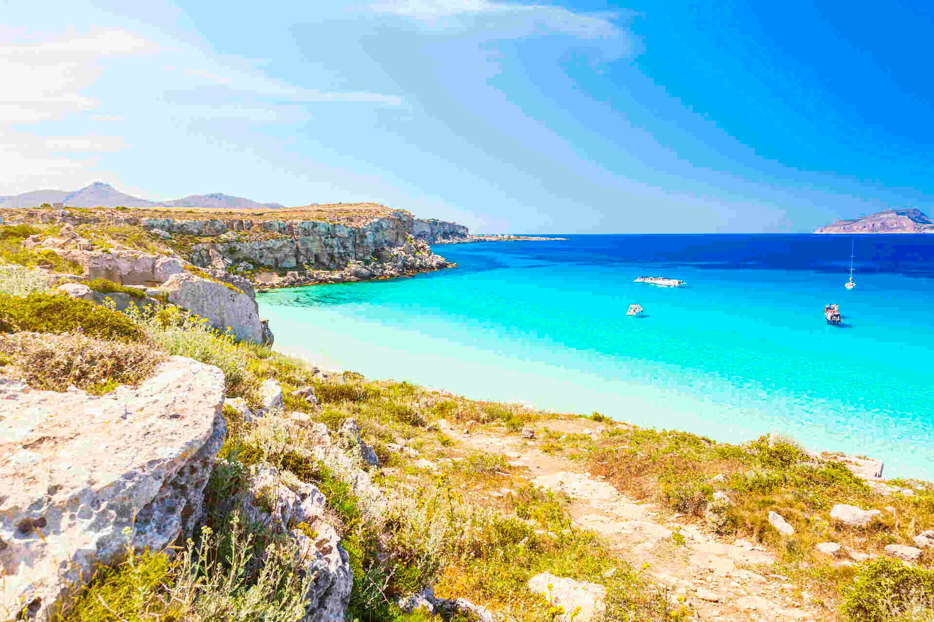 TOP 10 MOST BEAUTIFUL BEACHES OF FAVIGNANA