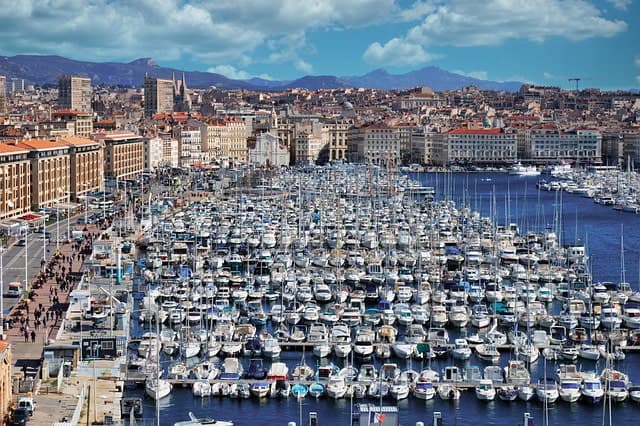 Bateau Maroc - France : liaisons maritimes, compagnies et prix du billet