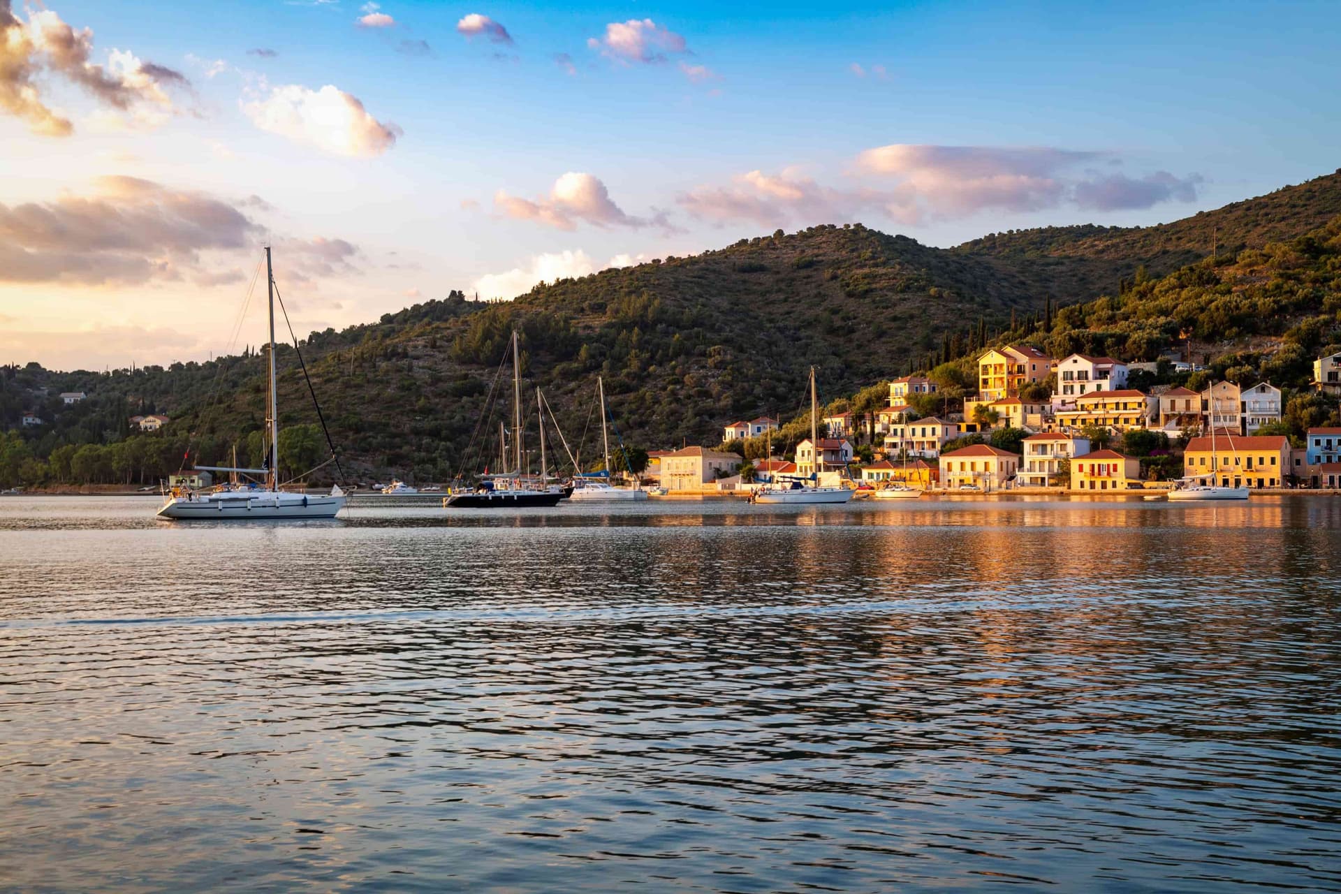 Le port de Vathy (Samos), sur l'île d'Ithaque.