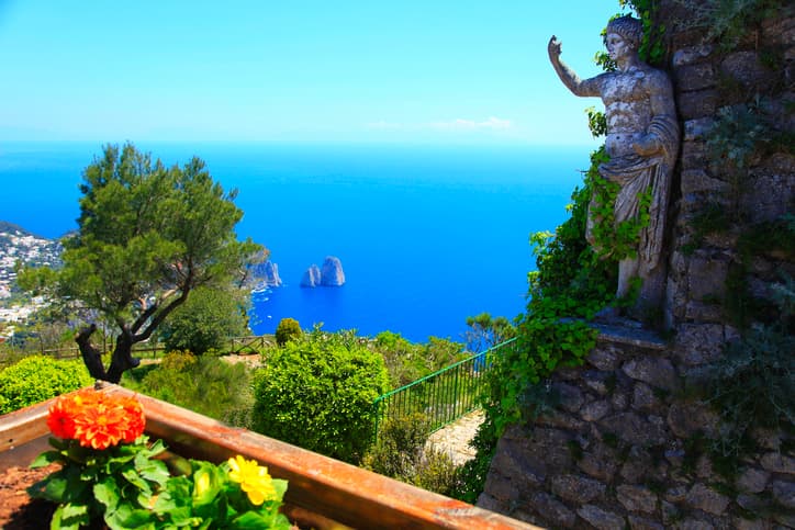 Veduta dai Giardini di Augusto a Capri