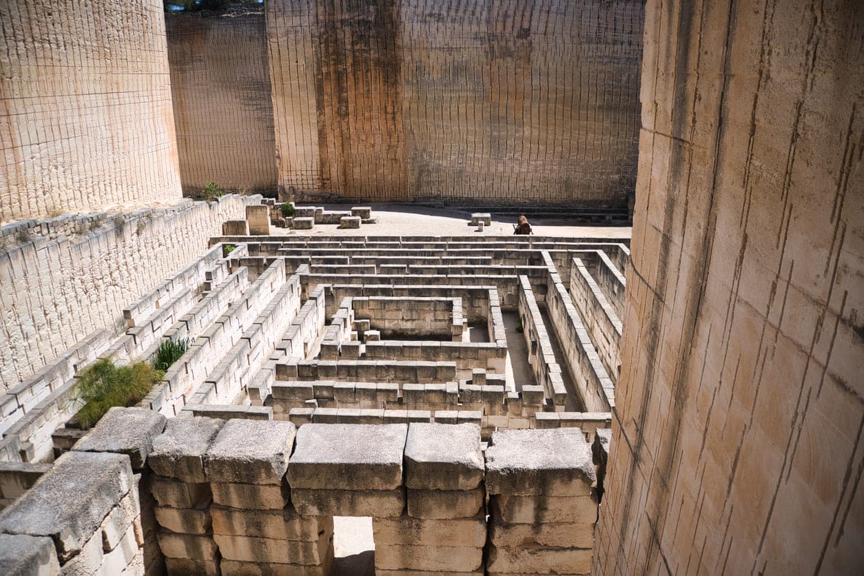 Labirint Líthica u parku Pedreres de s'Hostal na španjolskom otoku Menorci.