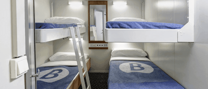 Cabin without window (WC)