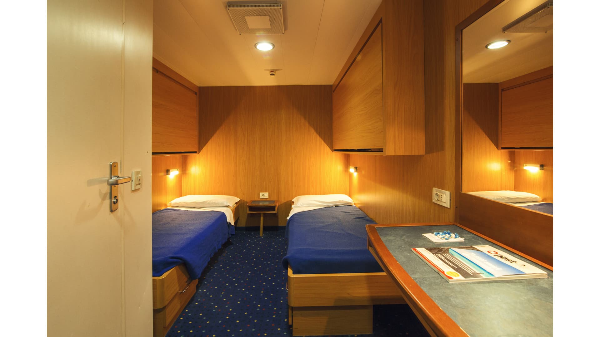 Cabina senza finestra (WC, Doccia, Bunk Beds)
