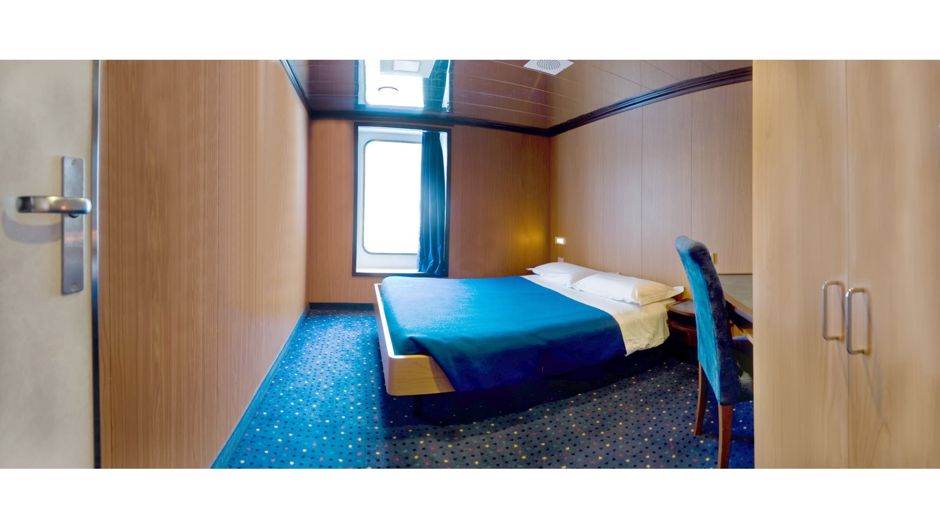 Lux Cabina con finestra (WC, Doccia, Televisione, Radio, Letto matrimoniale, Frigorifero, Suite, Asciugacapelli, Breakfast included)