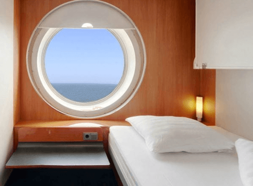 Cabin with window (WC, 淋浴, 电视, Bunk Beds, Bed linen and towels, Single beds)