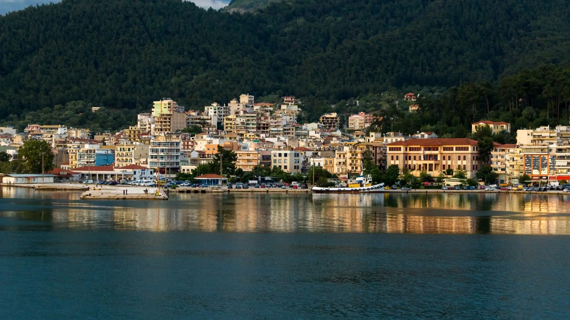 Le magnifique quartier du port d'Igoumenitsa