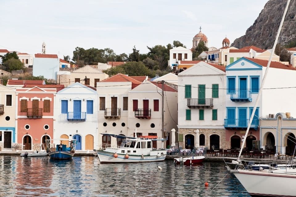 https://www.ferryhopper.com/el/blog/featured/greek-islands-christmas