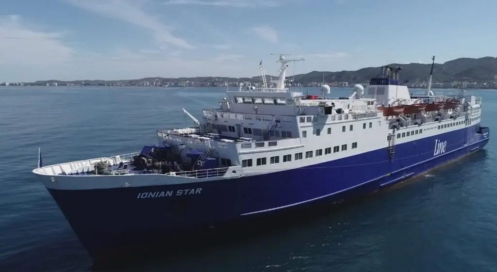 Traghetto Ionian Star, una delle navi operate dalla compagnia Starlines