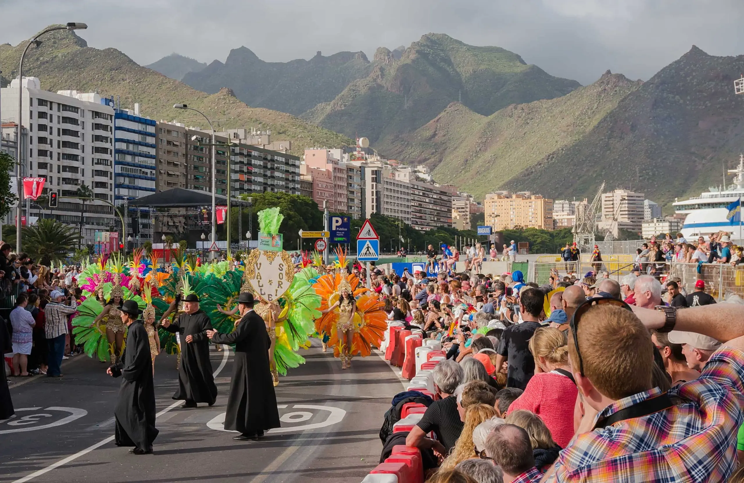 Carnaval 2026 aux Canaries : quelle île choisir en fonction de votre profil ?