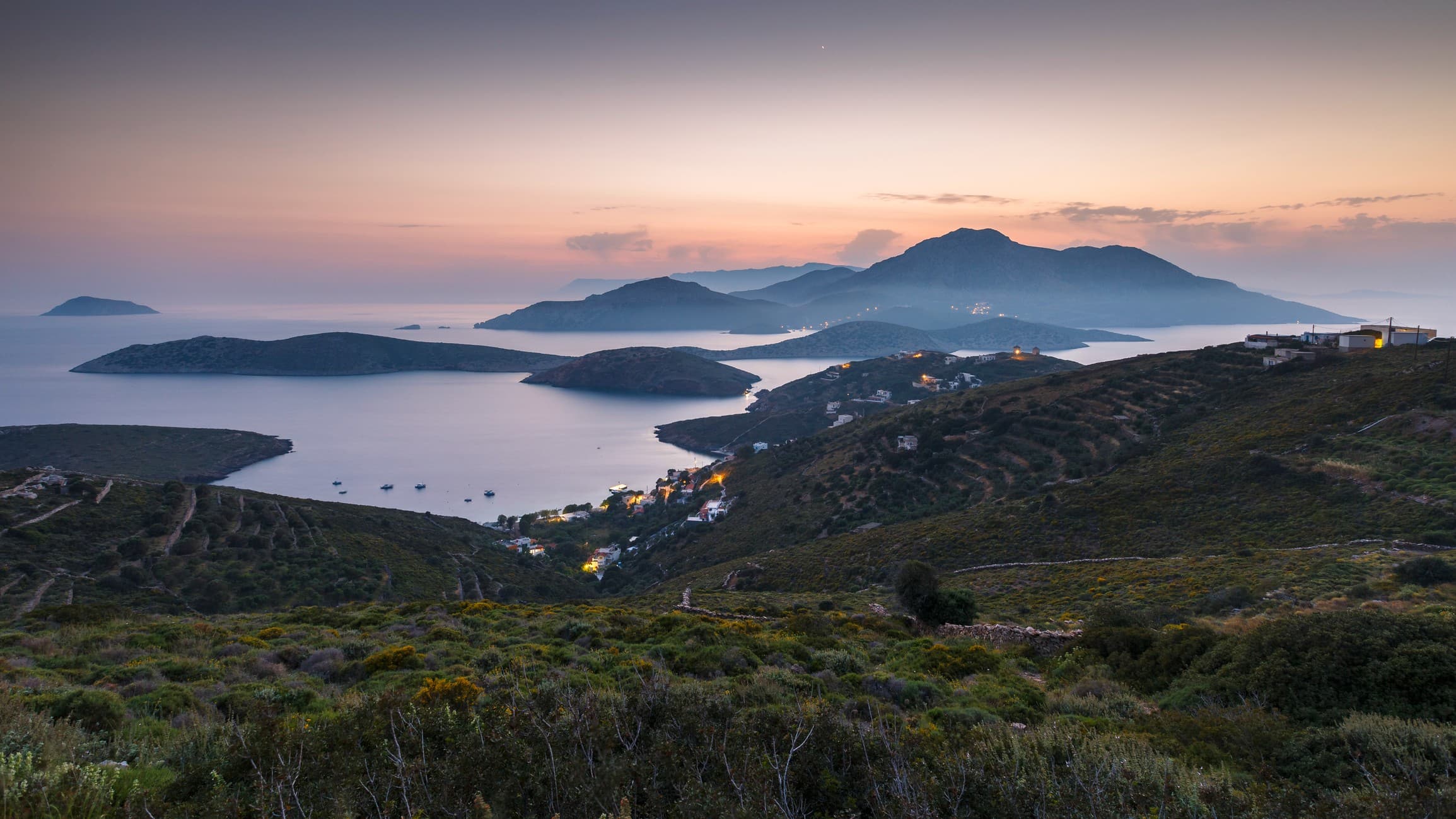 Yazın Yoğunluğu Gelmeden Yunan Adalarına Rezervasyonunu Yap