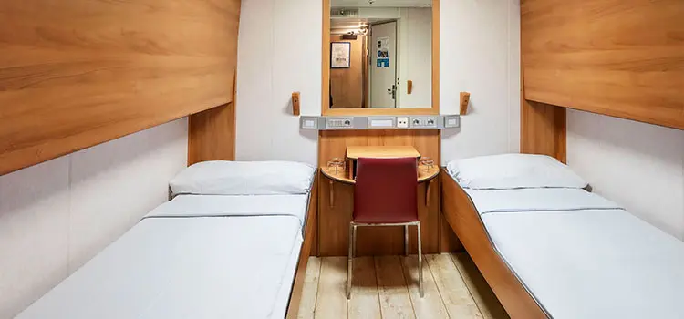 Cabin without window (WC)