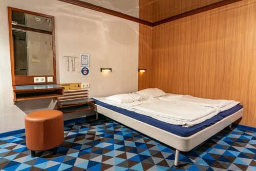 Cabin without window (WC, 淋浴, 双人床)