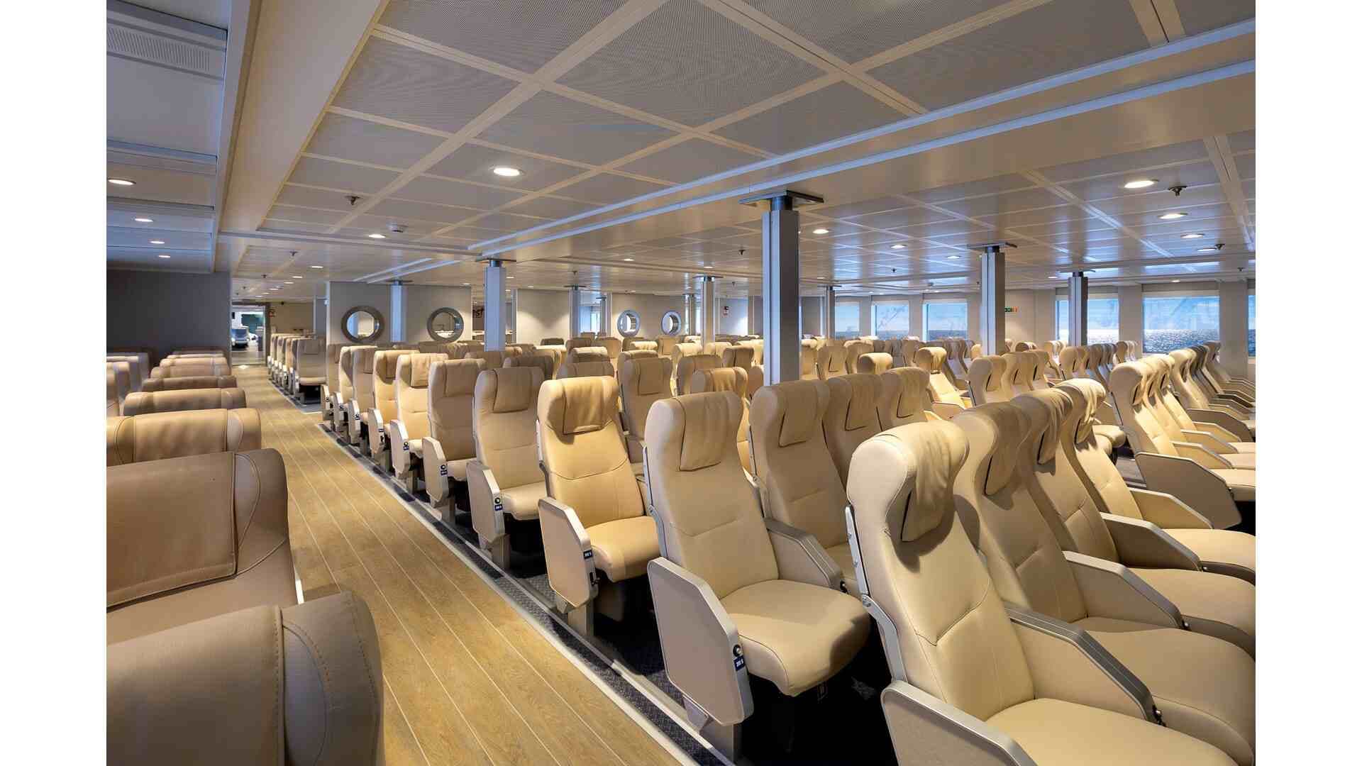 Economy Assigned Seat Including Transfer 指定席位