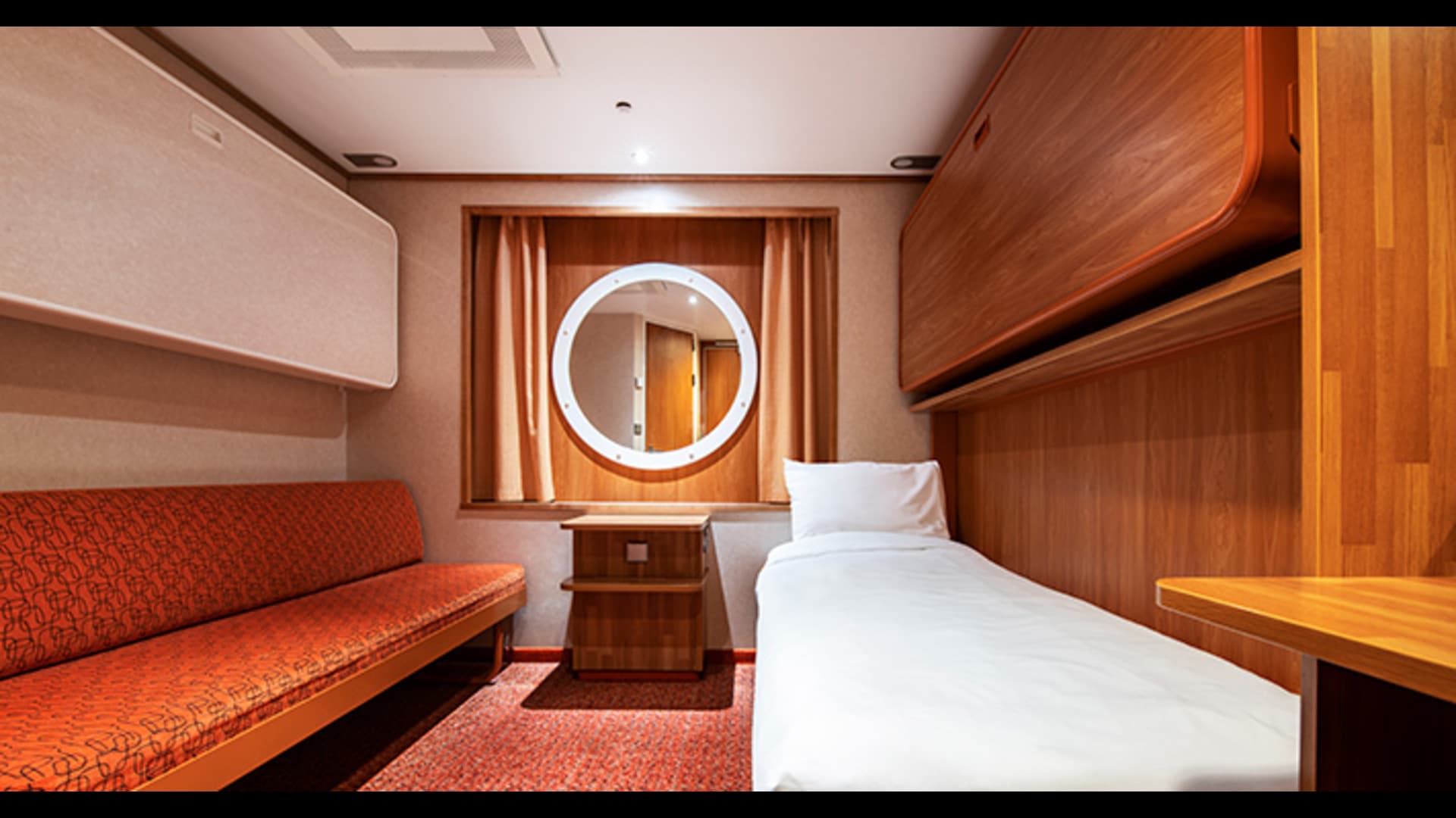 Cabin without window (WC, 淋浴, Single beds, Deck 8, Deck 9)